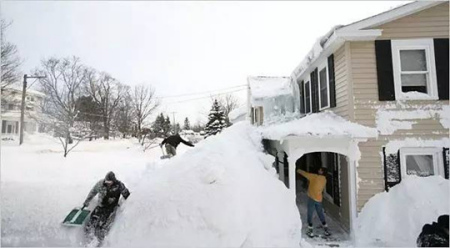 美國中東部地區(qū)很多城市被大雪覆蓋