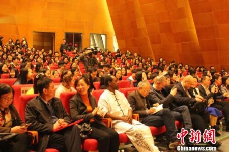 開幕式上座無虛席。劉著之 攝 開幕式上座無虛席,。劉著之 攝