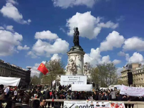 參加游行僑胞供圖 參加游行僑胞供圖