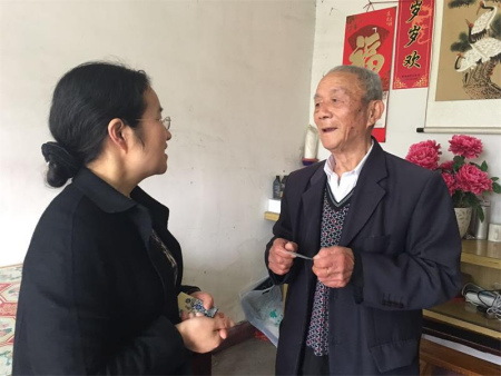 了解僑眷生活境況。 了解僑眷生活境況,。