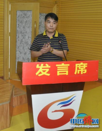 圖為廣西—東盟經(jīng)開區(qū)管委會副主任黃煥介紹情況,。林浩 攝 圖為廣西—東盟經(jīng)開區(qū)管委會副主任黃煥介紹情況,。林浩 攝