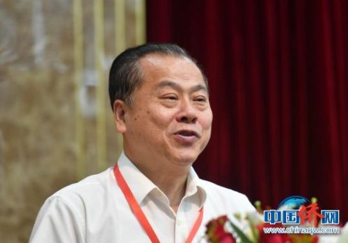 圖為新當選會長林鴻致辭?!蚊鳌z 圖為新當選會長林鴻致辭,?!蚊鳌z