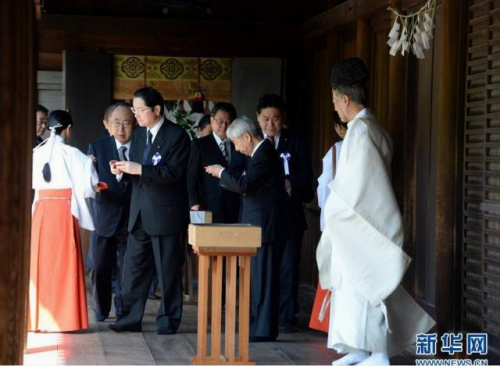 日本國(guó)會(huì)議員參拜靖國(guó)神社