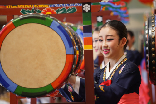 精彩的韓國文化演出,。 精彩的韓國文化演出,。