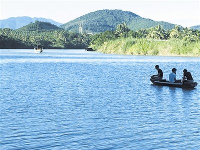 奔流入海的藤橋東河