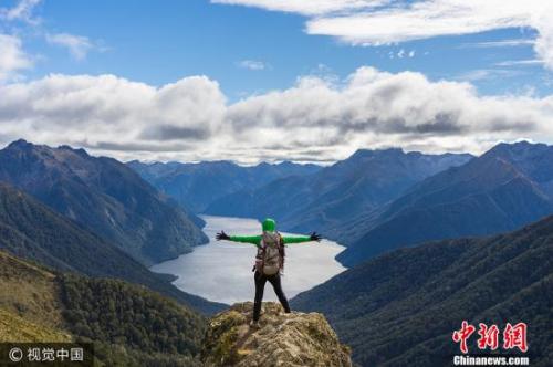 資料圖:新西蘭峽灣國家公園(Fiordland National Park) 資料圖:新西蘭峽灣國家公園(Fiordland National Park)