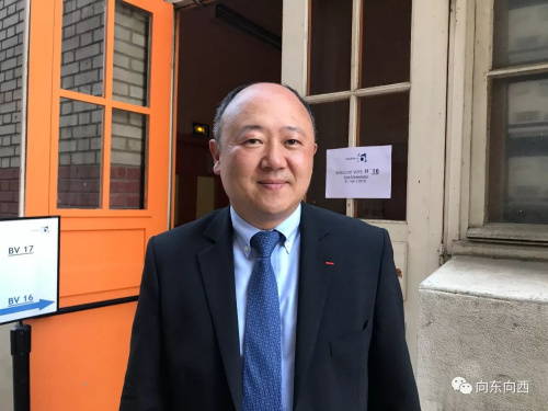 國(guó)民議會(huì)巴黎議員,、法中友好小組主席陳文雄 國(guó)民議會(huì)巴黎議員、法中友好小組主席陳文雄