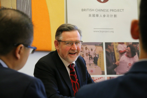英國國會跨黨派華人事務(wù)小組主席、下議院議員巴里•加德納,。(《歐洲時報(bào)》/陳述 攝) 英國國會跨黨派華人事務(wù)小組主席,、下議院議員巴里•加德納,。(《歐洲時報(bào)》/陳述 攝)