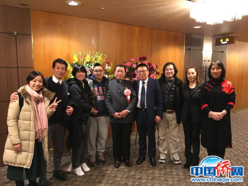 合照,。 合照。