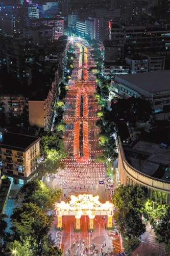 資料圖:荔灣花市(片),。 廣州日?qǐng)?bào)全媒體記者蘇俊杰 攝 資料圖:荔灣花市(片)。 廣州日?qǐng)?bào)全媒體記者蘇俊杰 攝
