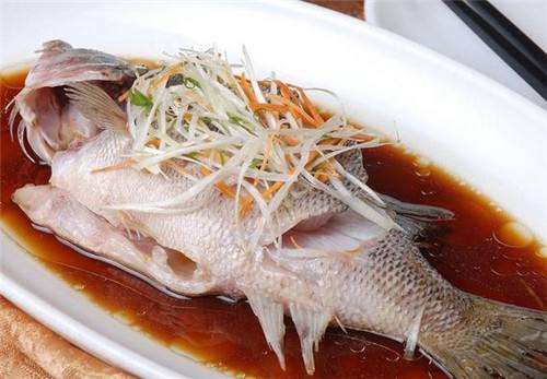 資料圖。廣東美食之一:清蒸魚,。來源:國(guó)際在線 資料圖,。廣東美食之一:清蒸魚,。來源:國(guó)際在線