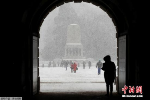 英國迎來強降雪天氣,。