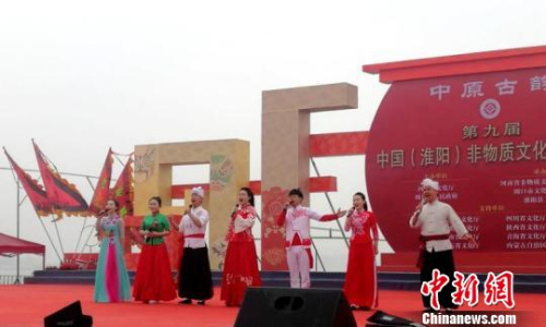 圖為陜西省非遺劇目的陜北民歌聯(lián)唱,?！Ⅸi 攝