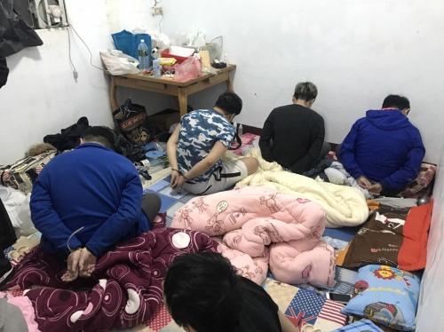 臺灣當局“刑事局”執(zhí)行“斬手行動”項目打擊詐騙犯罪,,偵破一個專騙旅美華人的詐騙集團,。嫌犯假冒中國領(lǐng)事館以“監(jiān)管賬戶”為由行騙。圖片來源:臺灣《聯(lián)合報》 臺灣當局“刑事局”執(zhí)行“斬手行動”項目打擊詐騙犯罪,,偵破一個專騙旅美華人的詐騙集團,。嫌犯假冒中國領(lǐng)事館以“監(jiān)管賬戶”為由行騙。圖片來源:臺灣《聯(lián)合報》