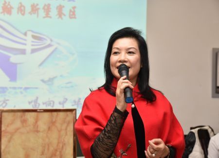 黃晶晶團(tuán)長(zhǎng)介紹賽事情況,。 黃晶晶團(tuán)長(zhǎng)介紹賽事情況。