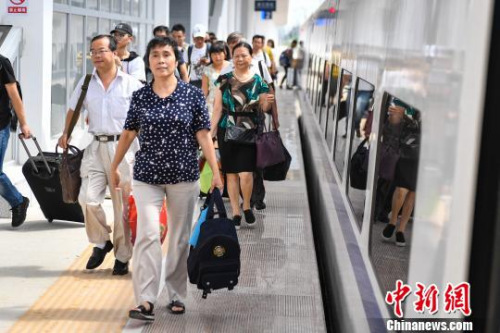 粵西首條高鐵江湛鐵路7月1日正式開通 陳驥旻 攝