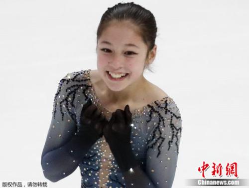年僅13歲的華裔花式滑冰選手劉美賢,25日晚間贏得美國(guó)花式滑冰錦標(biāo)賽女子單人冠軍,。 年僅13歲的華裔花式滑冰選手劉美賢,,25日晚間贏得美國(guó)花式滑冰錦標(biāo)賽女子單人冠軍,。