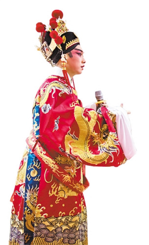 表演中的廣東粵劇院大師們,。廣州日?qǐng)?bào)全媒體記者陳憂子攝 表演中的廣東粵劇院大師們,。廣州日?qǐng)?bào)全媒體記者陳憂子攝