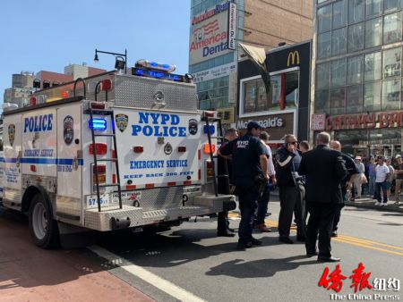 圖:紐約法拉盛街景,。(紐約《僑報》記者張晶) 圖:紐約法拉盛街景。(紐約《僑報》記者張晶)