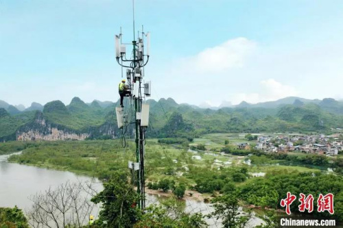 資料圖：圖為 5G基站建設(shè),。