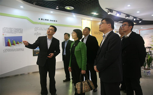 中國僑網尹明琴參訪西安高新技術產業(yè)園,。