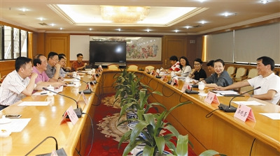中國僑網(wǎng)廣東省政協(xié)外僑委調(diào)研組來深調(diào)研,。(李恩 攝)