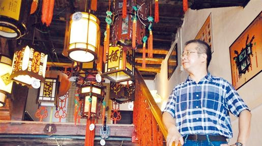 李仰東最大心愿是將宮燈申請為國家非物質(zhì)文化遺產(chǎn),。