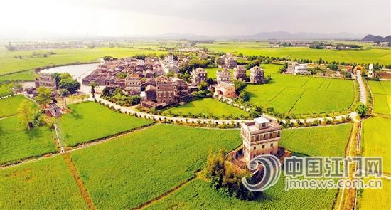 斗山鎮(zhèn)旅游資源豐富,,創(chuàng)建“鄉(xiāng)村旅游示范鎮(zhèn)”的條件得天獨(dú)厚,。