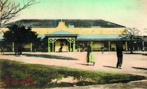 1910年潮汕鐵路汕頭車站內的情形,。(翻拍)