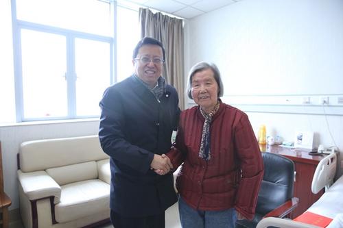 中國(guó)僑網(wǎng)四川外僑辦主任慕新??赐繂?wèn)副省級(jí)離休干部張惠明