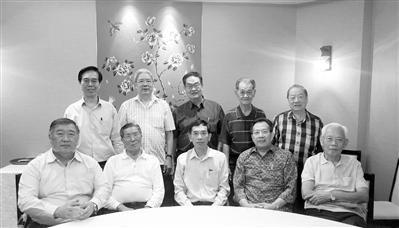 中國(guó)僑網(wǎng)2017年,,陳言棟在新加坡受到新加坡福清會(huì)館的熱情接待,。