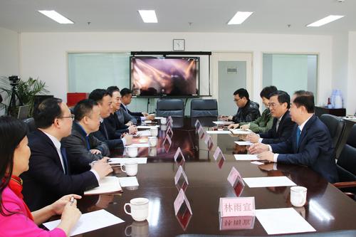 中國僑網(wǎng)北京市僑辦與俄羅斯友好僑團(tuán)舉行座談交流活動。