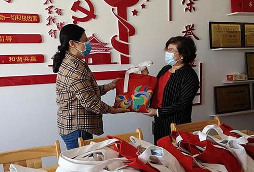 中國(guó)僑網(wǎng)圖片來(lái)源:內(nèi)蒙古僑聯(lián)網(wǎng)站