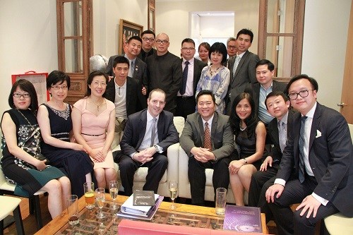 英國貿(mào)易和投資國務(wù)大臣接見英國中華總商會代表,。(英國《華聞周刊》)