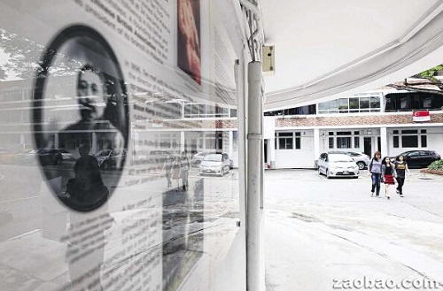 記載陳篤生孫子陳齊賢事跡的故事廣告牌27日正式揭幕,。(新加坡《聯(lián)合早報》/曾坤順