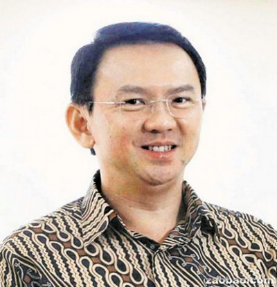 鐘萬學(xué)出任雅加達首都特區(qū)副首長期間掃除官僚作風(fēng),,贏得好聲譽,。(新加坡《聯(lián)合早報》)