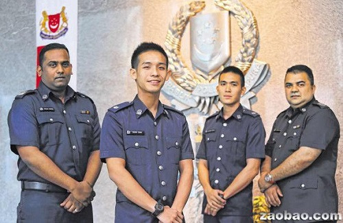 丁警曹長(左起),、助理警監(jiān)楊文瑋,、助理警監(jiān)鄧文豪和阿赫巴高級駐署警長在小印度騷亂事件中英勇的表現(xiàn),,讓他們獲得今年的國慶表揚(yáng)獎(jiǎng)?wù)?。(新加坡《?lián)合早報(bào)》/葉振忠