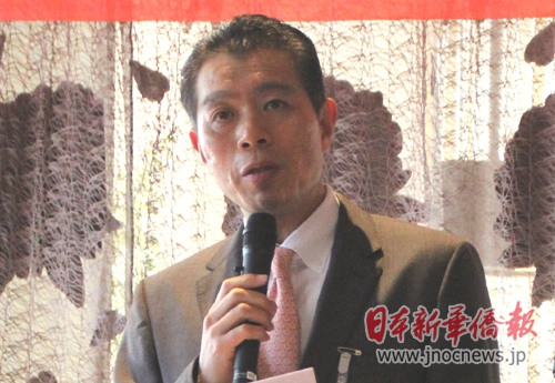 中國(guó)僑網(wǎng)日本福建經(jīng)濟(jì)文化促進(jìn)會(huì)會(huì)長(zhǎng)陳熹致辭。(日本新華僑報(bào)網(wǎng))