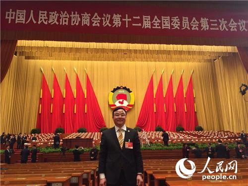 中國僑網(wǎng)海外列席代表朱培華。人民網(wǎng)記者 景玥 攝