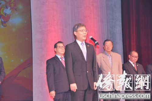 中華人民共和國(guó)駐美國(guó)洛杉磯總領(lǐng)館總領(lǐng)事劉健發(fā)表講話。(美國(guó)《僑報(bào)》/聶達(dá)