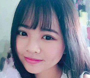 車禍中遇難的中國女留學(xué)生潘芬在自己的臉書上署名“小雨”(美國《僑報》)
