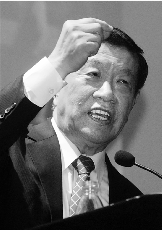 美國(guó)著名華裔神探李昌鈺作精彩演講,。
