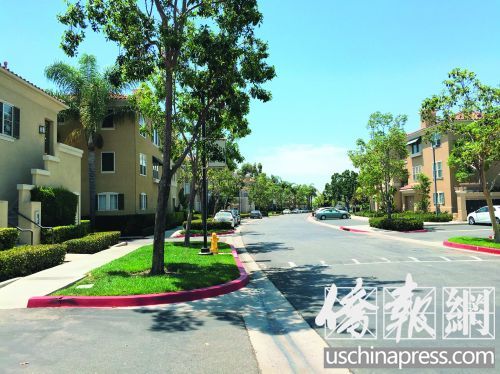 在這一處封閉式高檔公寓小區(qū)內,,至少隱藏著一家月子中心租用的10套公寓,。(美國《僑報》/邱晨