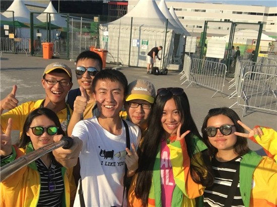 中國志愿者在里約奧運會上用微笑作名片。陳光磊/供圖