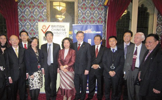 2012年,,英國華人參政計劃英國國會跨黨派華人事務小組新年例會。(受訪者提供)