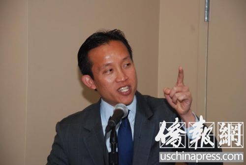 代表舊金山東部大部分地區(qū)的加州眾議員邱信福,。(美國《僑報》)