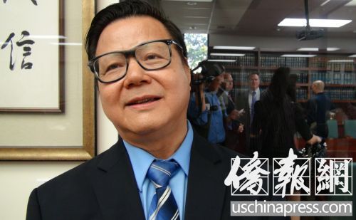 廖欽和擔(dān)心禁止大麻會(huì)被告上法庭。(僑報(bào)記者高睿攝)