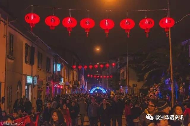 中國僑網(wǎng)2016年2月普拉托燈節(jié)(意大利華人街網(wǎng)圖片)