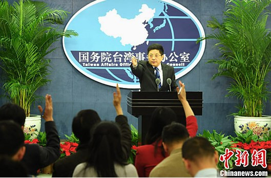 中國(guó)僑網(wǎng)圖:國(guó)務(wù)院臺(tái)辦發(fā)言人馬曉光,。中新社記者 張勤 攝