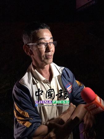 中國僑網(wǎng)長巴司機(jī)陳源興。(馬來西亞《中國報(bào)》)